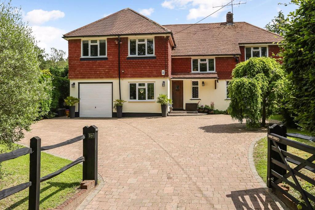 Frensham Vale, Lower Bourne, Farnham 5 bed detached house £1,250,000