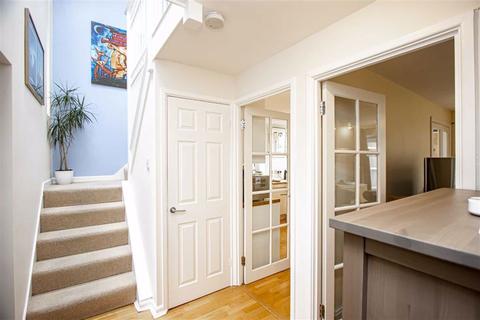 22 Cadman Square, Shenley Lodge, Milton Keynes, MK5 7DW