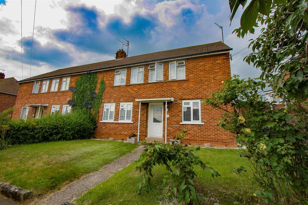 Freshfields, Newmarket 2 bed house £950 pcm (£219 pw)