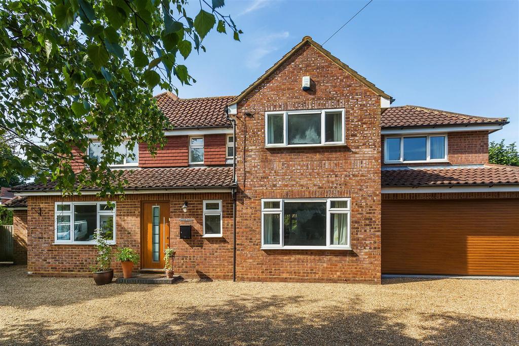 Send Marsh 4 bed detached house £2,950 pcm (£681 pw)