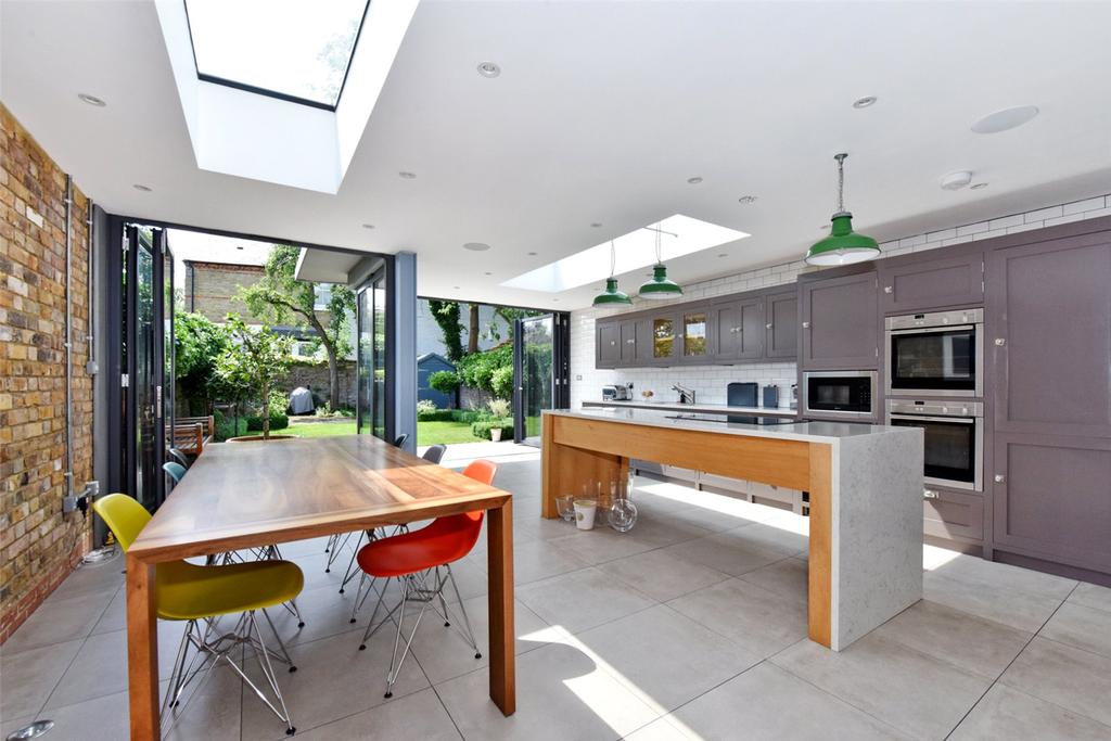 St. Marks Road, Windsor, Berkshire, SL4 5 bed semidetached house £