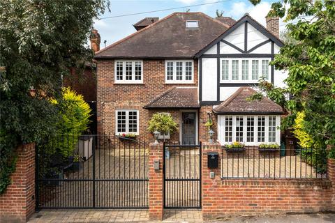 18 Barham Road, London, SW20 0ET