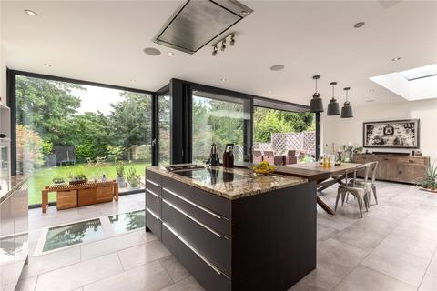 18 Barham Road, London, SW20 0ET