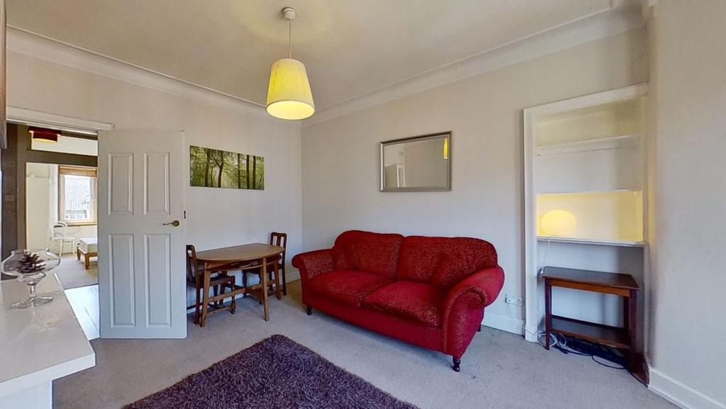 KENNOWAY DRIVE, GLASGOW, G11 7TX 1 bed flat £660 pcm (£152 pw)