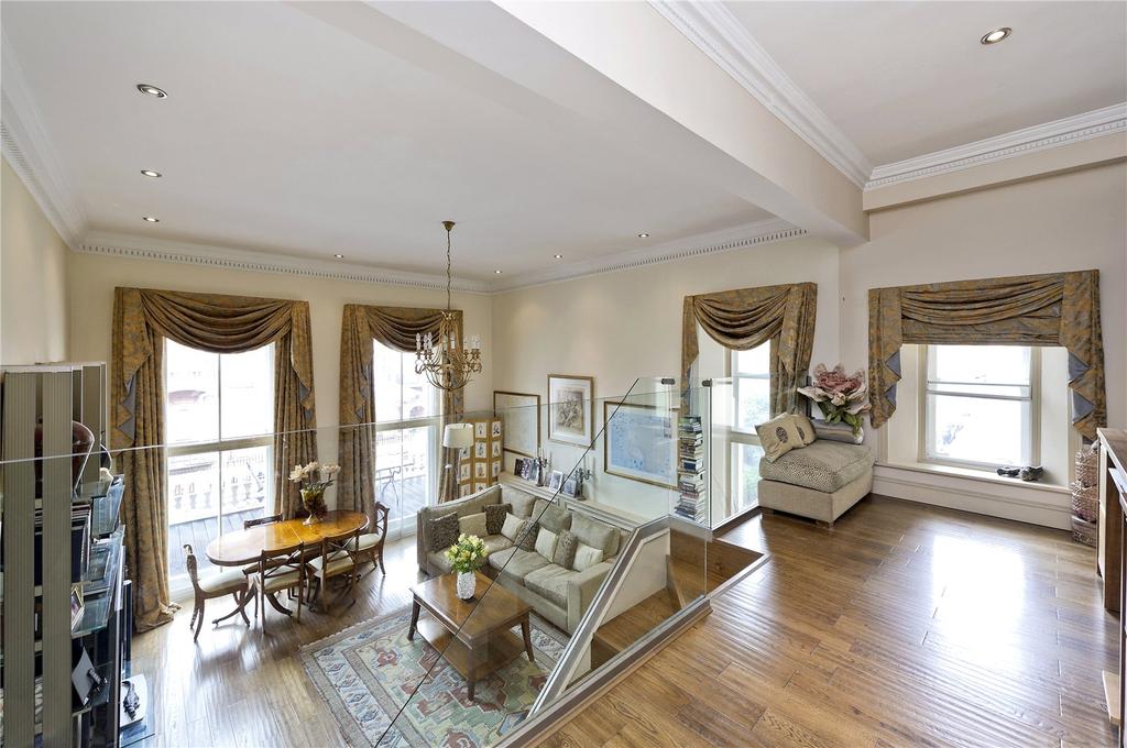 Reception/Mezzanine