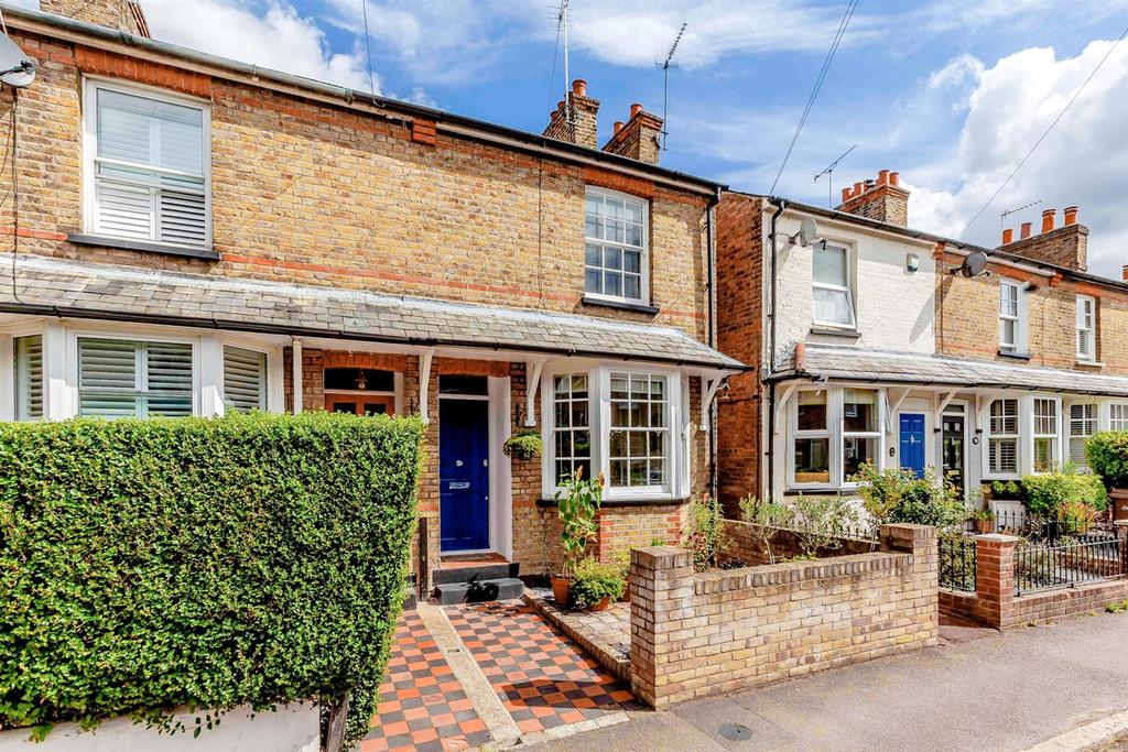 South Primrose Hill, Chelmsford 2 bed end of terrace house £395,000