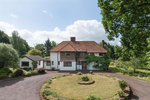 Longwood Bockhanger, Kennington, Ashford, TN25 4AH