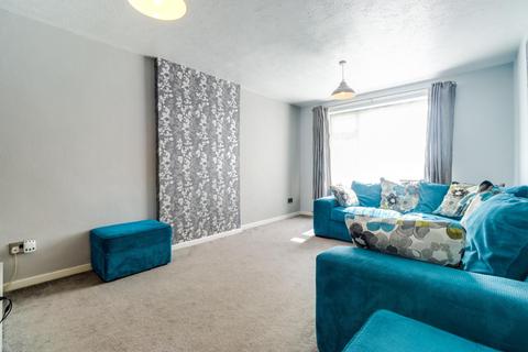 25 Bellmount Green, Leeds, LS13 2NE