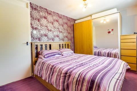 25 Bellmount Green, Leeds, LS13 2NE