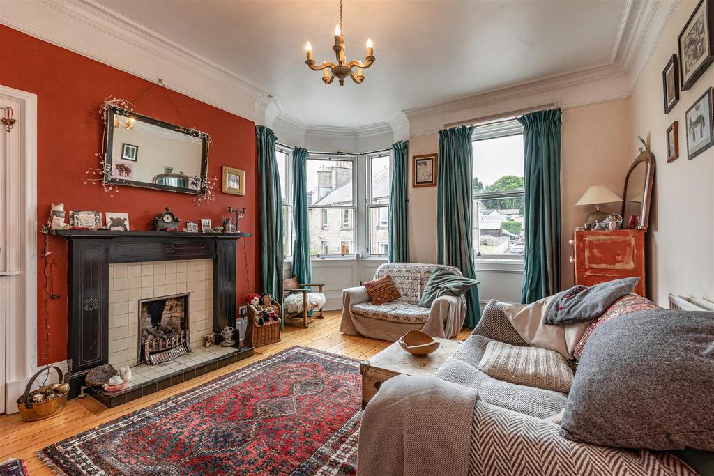 3 Kilncroft, Selkirk, TD7 5AQ 4 bed flat £155,000