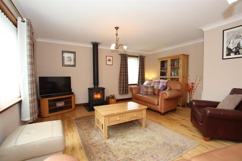 3 Ballo Braes, Abernethy, Perth, PH2 9GB