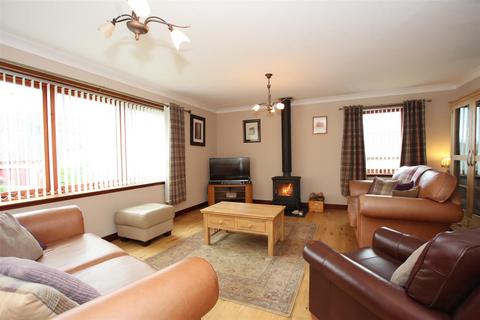 3 Ballo Braes, Abernethy, Perth, PH2 9GB