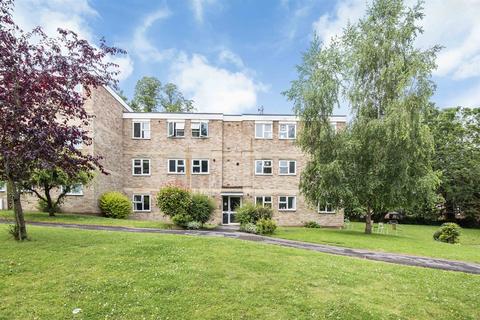 15, Malvern Court Addington Road, Reading, RG1 5PL