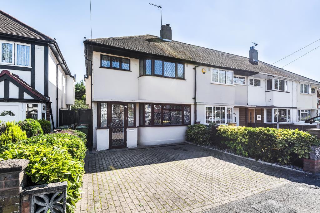 SunburyOnThames, Middlesex, TW16 3 bed end of terrace house £475,000