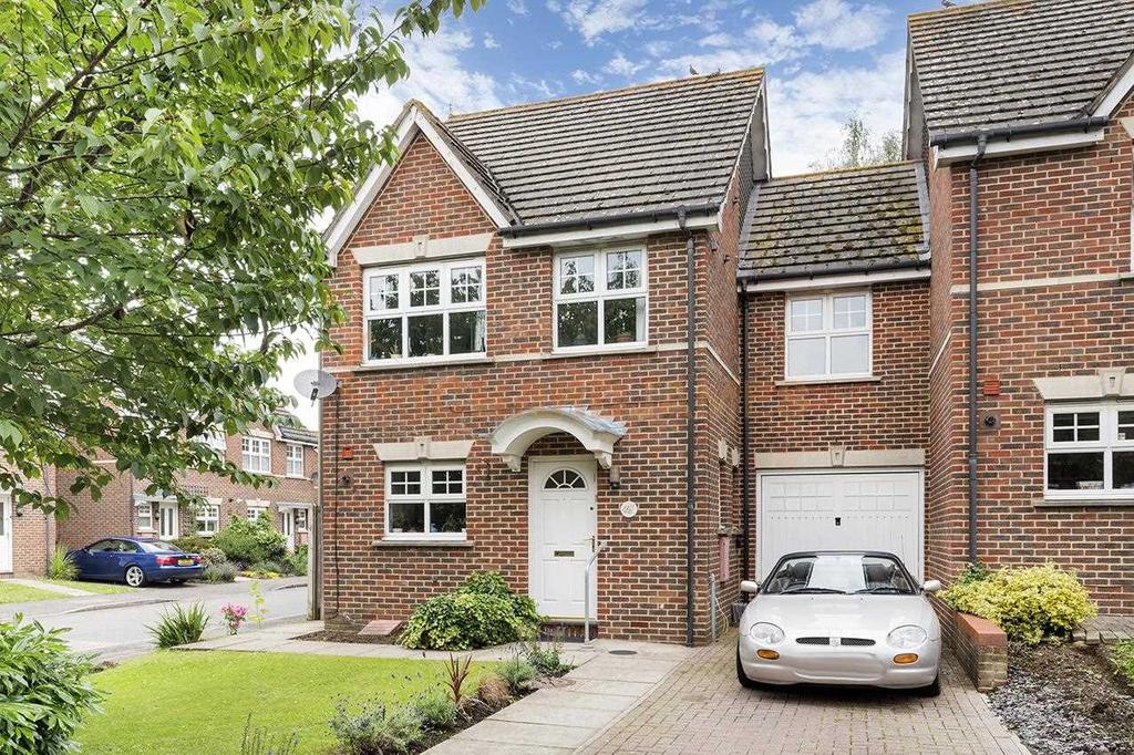 Colenso Drive, Mill Hill 4 bed house £699,950