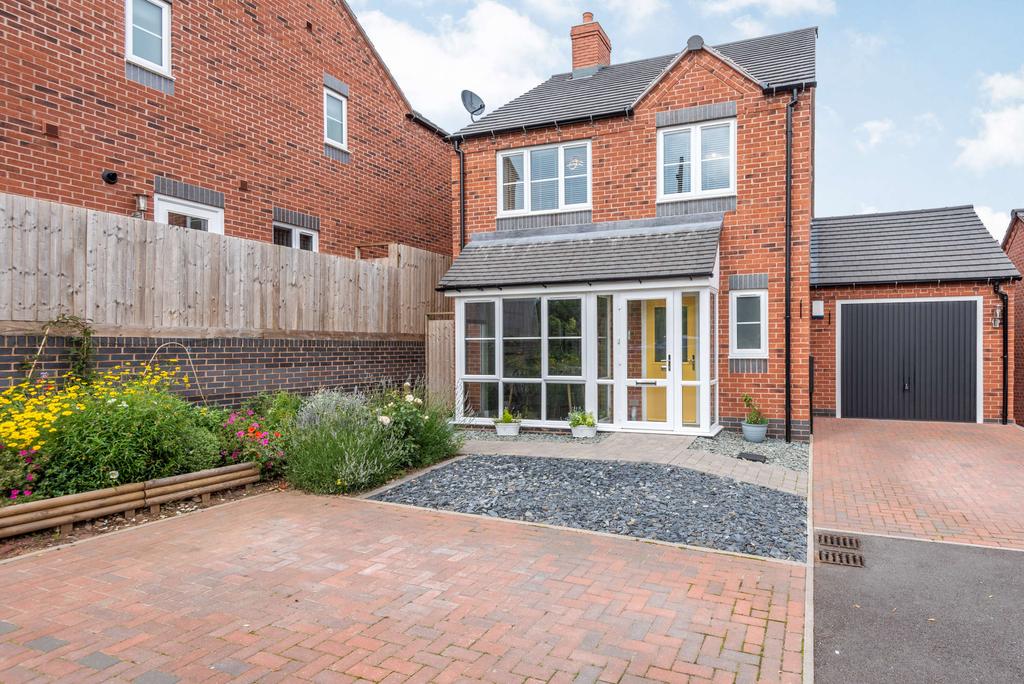 School Lane, Hill Ridware, Rugeley, Staffordshire 3 bed detached house