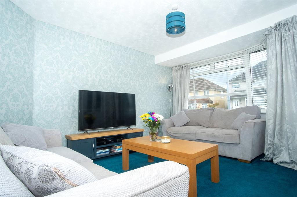 Worthing Road, Patchway, Bristol, BS34 3 bed terraced house £270,000