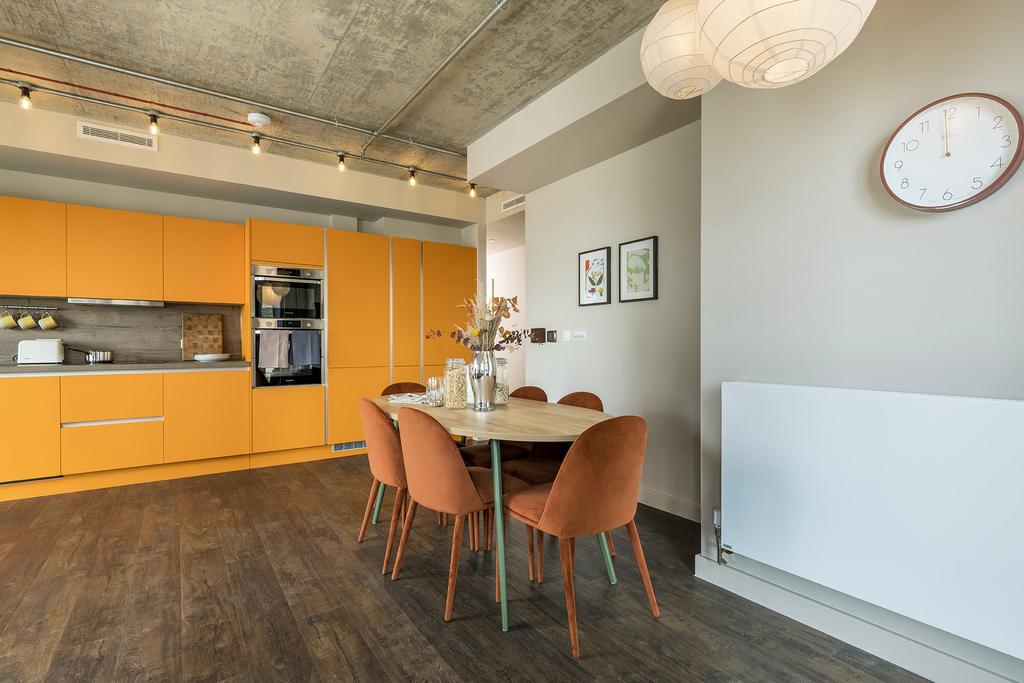 21 06 02 QL Robinson Apt811 010 1920px-min.jpg
