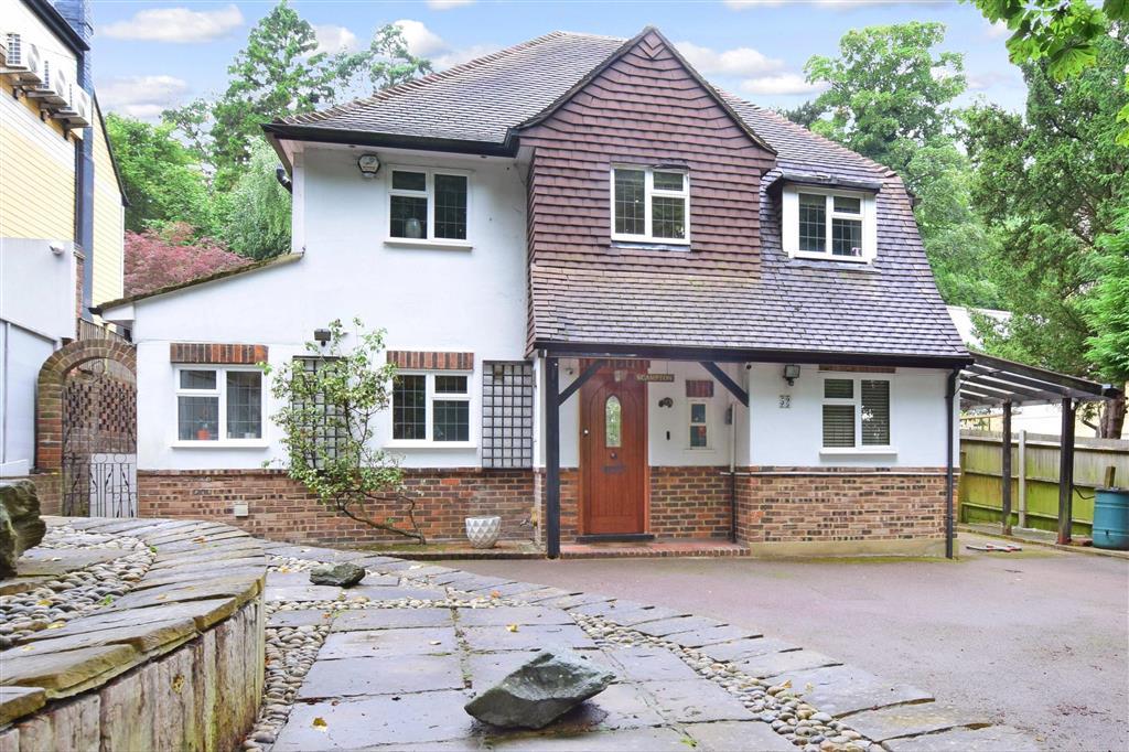 Park Road, Kenley, Surrey 3 bed detached house £750,000