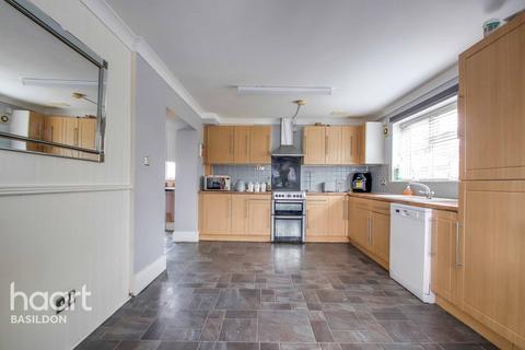 316 Church Road, Basildon, SS14 2NQ