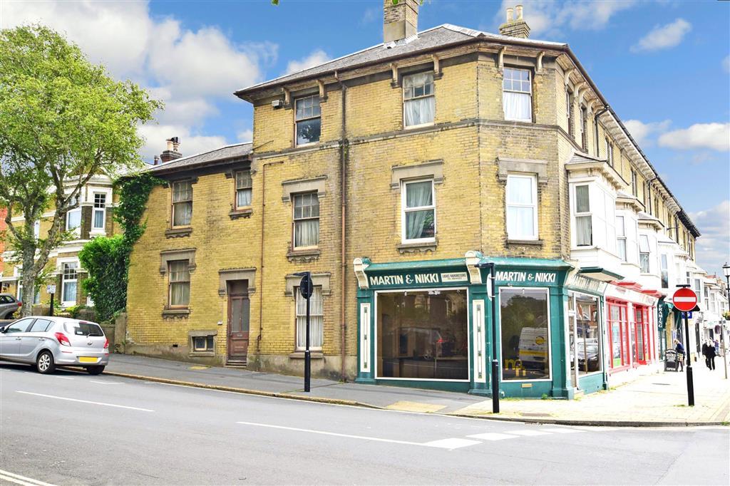 Regent Street, Shanklin, Isle of Wight 3 bed duplex £250,000
