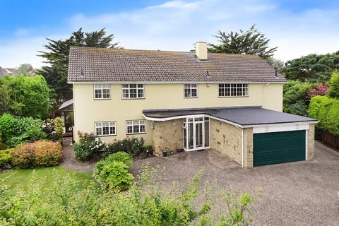 Willow Green, 41 Angmering Lane, East Preston, Littlehampton, BN16 2TA
