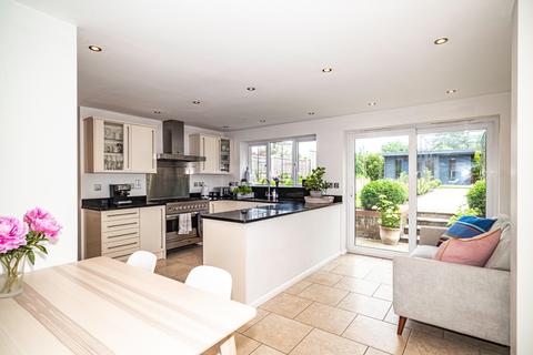 27 Holmlea Road, Goring, Reading, RG8 9EX