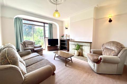 72 Shepherds Hill, Harold Wood, Romford, RM3 0NJ