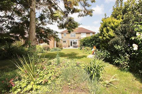 82 Chilton Road, Ipswich, IP3 8PE