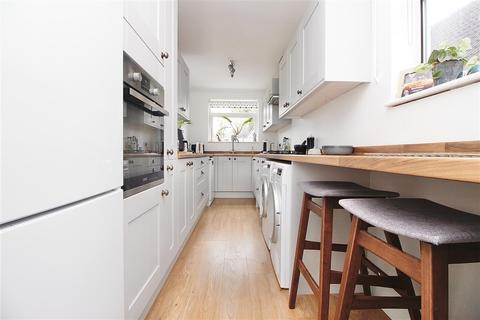 82 Chilton Road, Ipswich, IP3 8PE