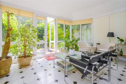 4 Park House Gardens, Twickenham, TW1 2DE