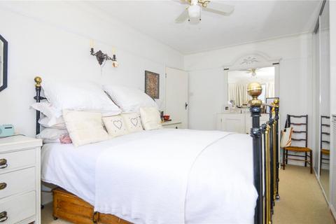 4 Park House Gardens, Twickenham, TW1 2DE