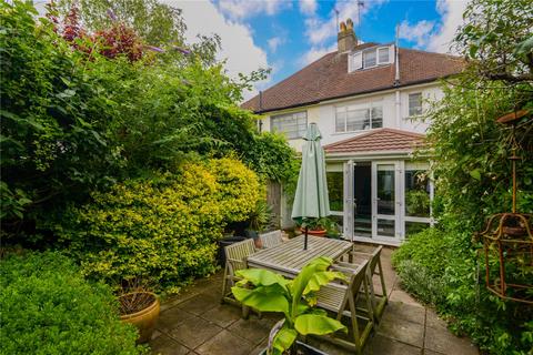 4 Park House Gardens, Twickenham, TW1 2DE