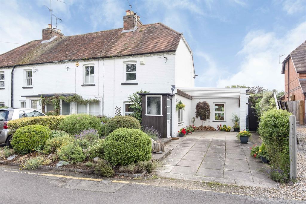 New Lane Hill, Reading, RG30 3 bed end of terrace house £359,950