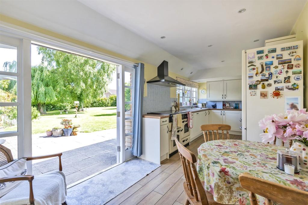 Kitchen/Breakfast ro