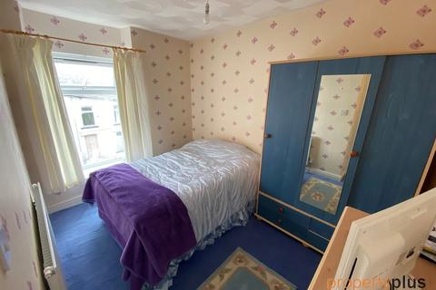 12 Oak Street, Tonypandy, CF40 2DT