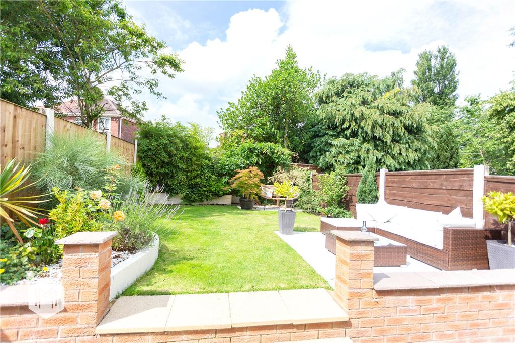 St Johns Road, Worsley, Manchester, M28 3 bed semidetached house £