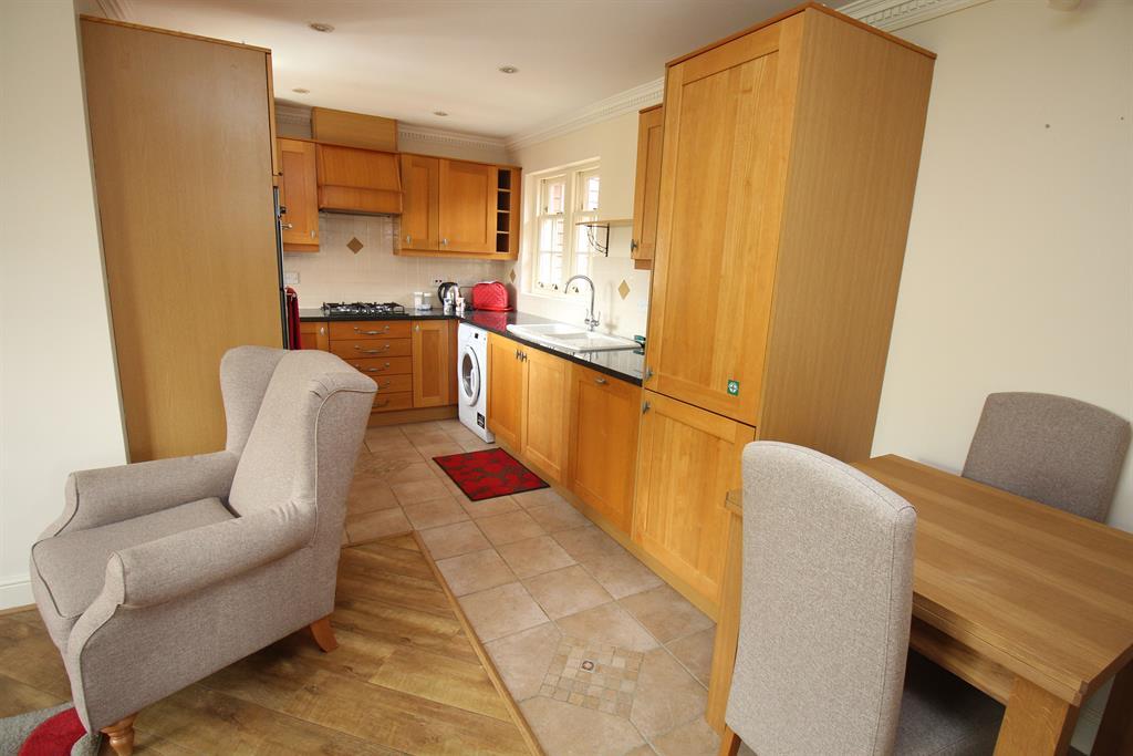 Pryor Court, Stevenage, SG1 3PW 2 bed retirement property £300,000