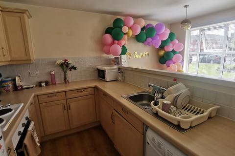 2 bedroom apartment to rent, Bankfield Street, Manchester, M9 8DQ
