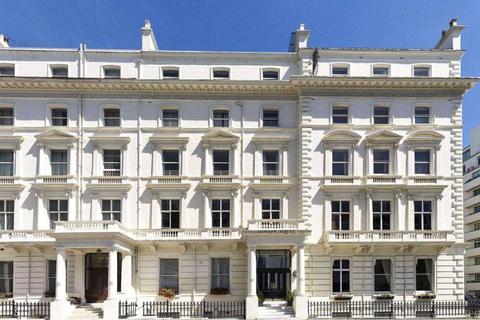 5 bedroom apartment to rent, Princes Gate, London, SW7