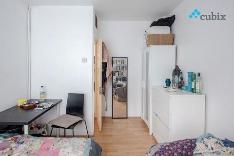 4 bedroom ground floor flat to rent, Wilshaw House, London SE8