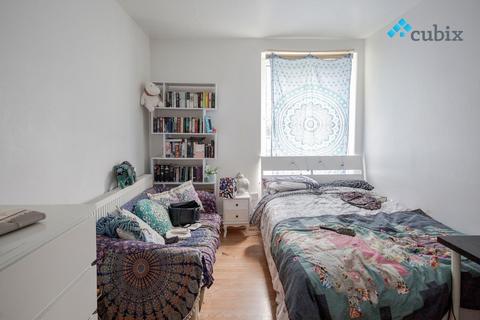 4 bedroom ground floor flat to rent, Wilshaw House, London SE8