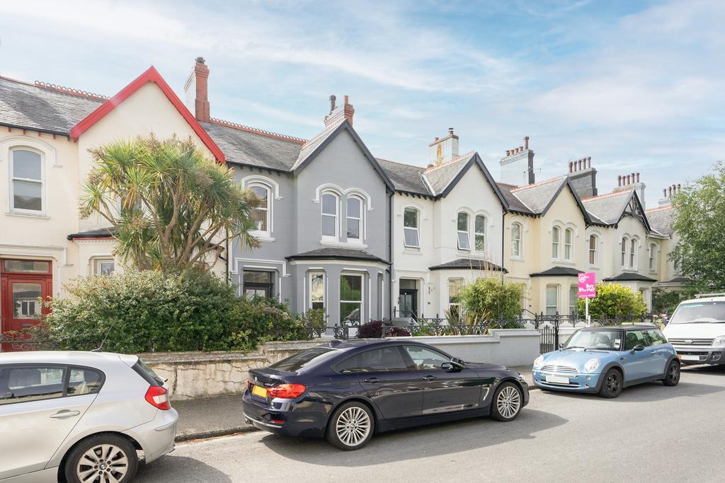 27, Hawarden Avenue, Douglas 4 bed terraced house £327,500