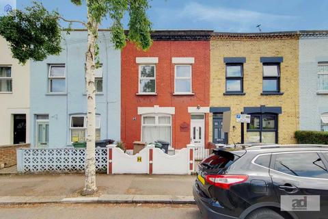 213 Dawlish Road, London, E10 6QN