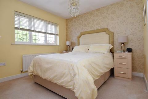 40 Sanderling Road, Herne Bay, CT6 6HZ