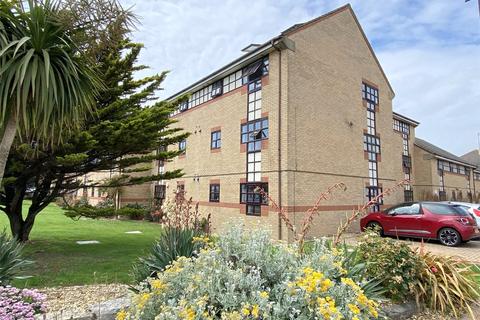 3 bedroom apartment for sale - King Charles Place, Emerald Quay, Shoreham Beach, West Sussex, BN43