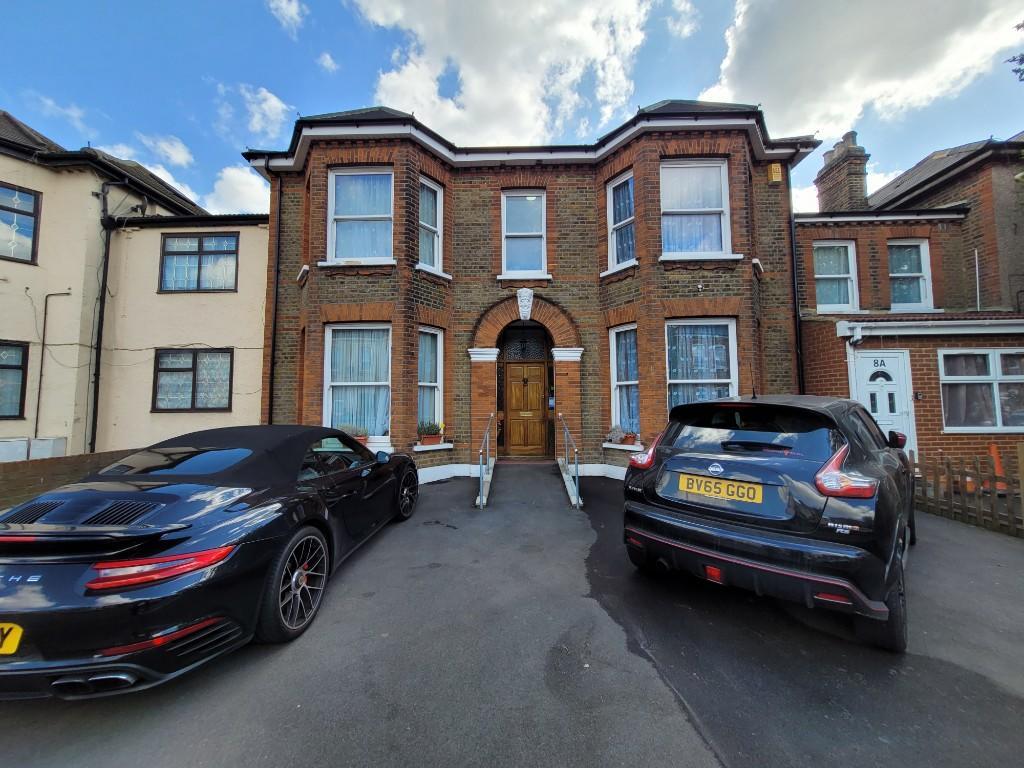 8 Eastwood road, Ilford, Essex IG3 6 bed terraced house for sale £875,000