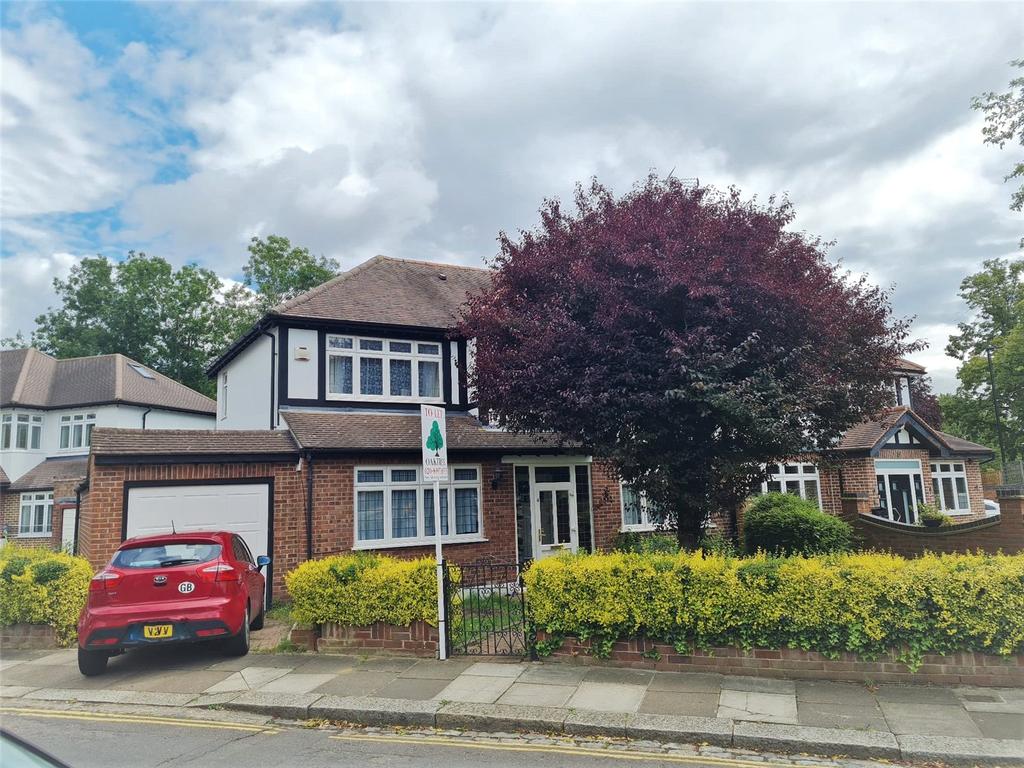 Ferrymead Gardens, Greenford, Middlesex, UB6 4 bed semidetached house