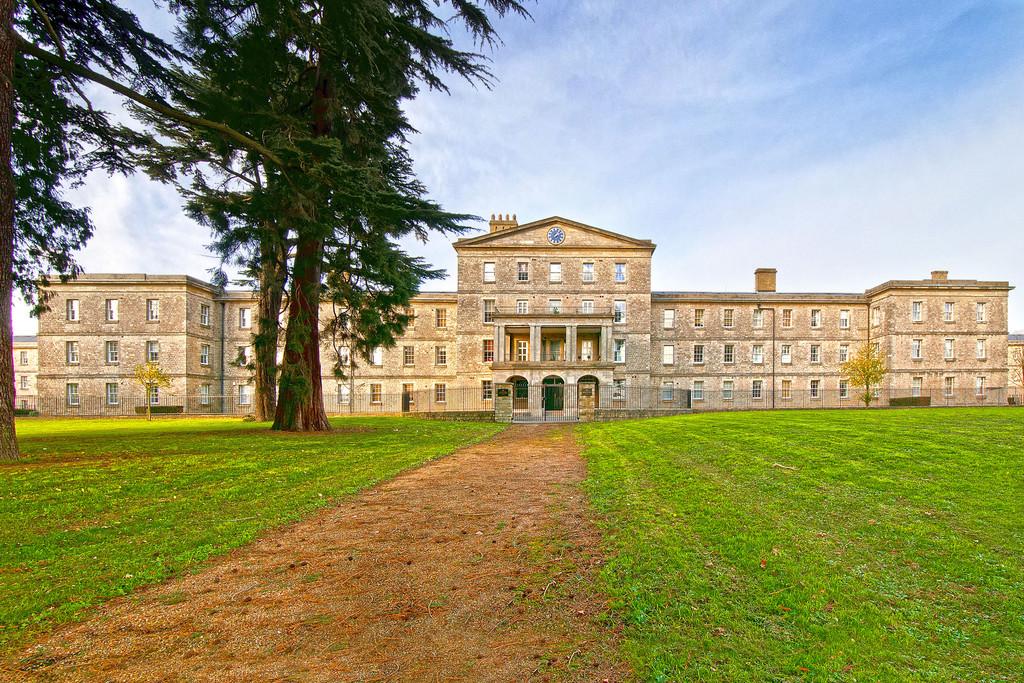 St Andrews Park, Maidstone 2 bed apartment £1,100 pcm (£254 pw)