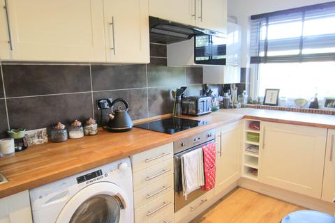 175 Friars Wood, Croydon, CR0 9JN
